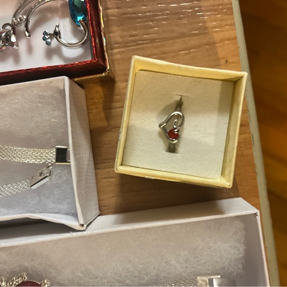 Beautiful costume, jewelry, necklaces, bracelets, rings, earrings, - Picture 5 of 15